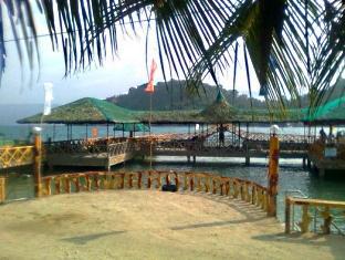 Palangan Bayview Beach Resort 푸에르토갈레라 외부 사진